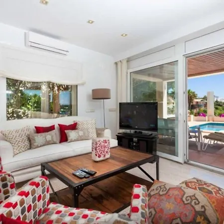 Lantana Villa *